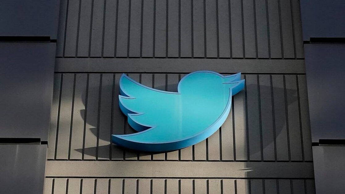 Twitter Blue allows video uploads up to 2 GB in size 60 minutes in length