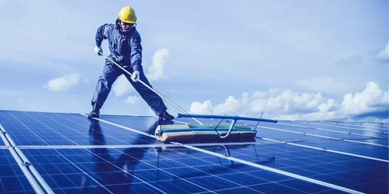 solar-cleaning